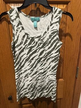 Silverwear New York Ribbed Tank Green Zebra Top Size Large 100% Cotton Sz L
